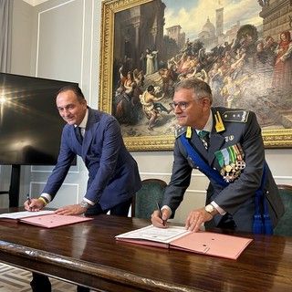 Il momento della firma