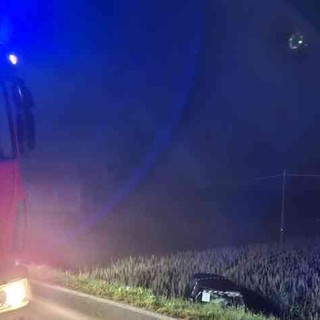 Incidente stradale nella notte a Revigliasco, il conducente estratto dai Vigili del Fuoco