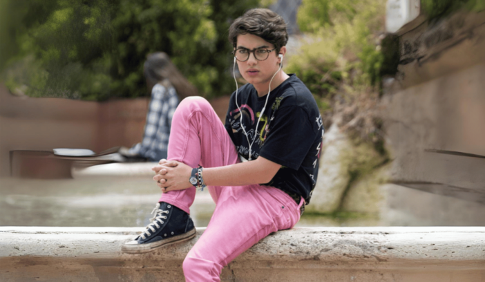 Una scena del film &quot;Il ragazzo dai pantaloni rosa&quot;