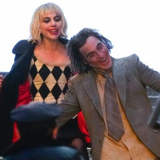 Joaquin Phoenix e Lady Gaga sul set di Joker: folie a deux