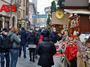 Si tracciano i nuovi stalli del mercato &quot;ad anello&quot; di piazza Alfieri, ma tra i negozianti c'è malumore