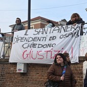 La manifestazione per evitare la chiusura della struttura, lo scorso autunno