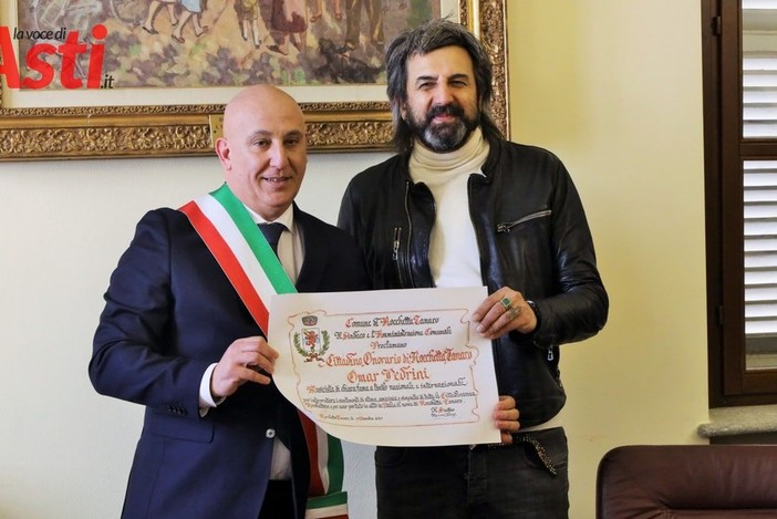 Omar Pedrini a Rocchetta Tanaro per la cittadinanza onoraria