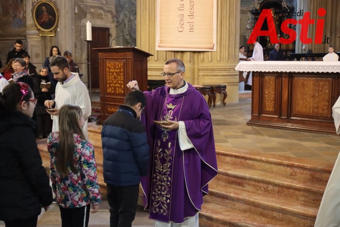 Immagine di repertorio di Monsignor Marco Prastaro