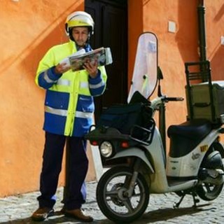 Ancora aperte le candidature per diventare portalettere di Poste Italiane