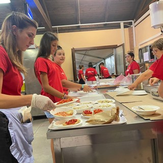 Una pro loco al lavoro (Merfephoto)