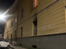 La scritta su un muro in via Dogliotti