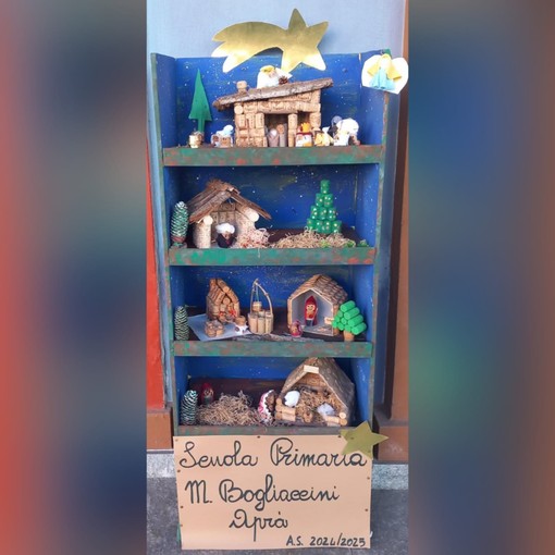 La foto della Scuola Primaria Bogliaccini di Castagnole Lanze, una delle vincitrici di &quot;Scatta il tuo Natale