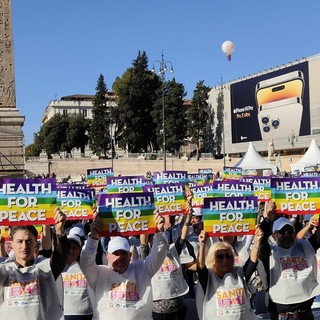 A Roma si manifesta per il diritto alla salute. Protesta di Fp Cgil, Cisl Fp, Uil Fpl, Fials e Nursind. &quot;La sanità se non la curi non ti cura&quot;
