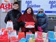 Immagine del banchetto di Corso Alfieri di Efrem Zanchettin (MerfePhoto)