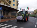 La protesta dei trattori ad Imperia in occasione del Festival di Sanremo