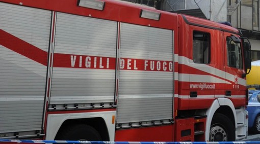 Doppio incendio di sterpaglie a Vallarone e Castiglione