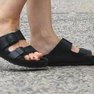 &quot;Birkenstock non sono opere d'arte&quot;, copie sandali possono essere vendute