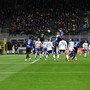 L’Inter risponde ad Atalanta e Napoli, battuto il Como 2-0