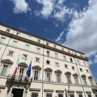 Spionaggio giornalisti e attivisti, Palazzo Chigi: &quot;Questione grave, escluso controllo intelligence&quot;