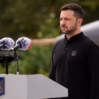 Zelensky “Incendio a Zaporizhzhia, radiazioni nella norma”