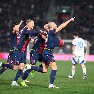 Il Bologna entra in zona Europa, Como battuto 2-0